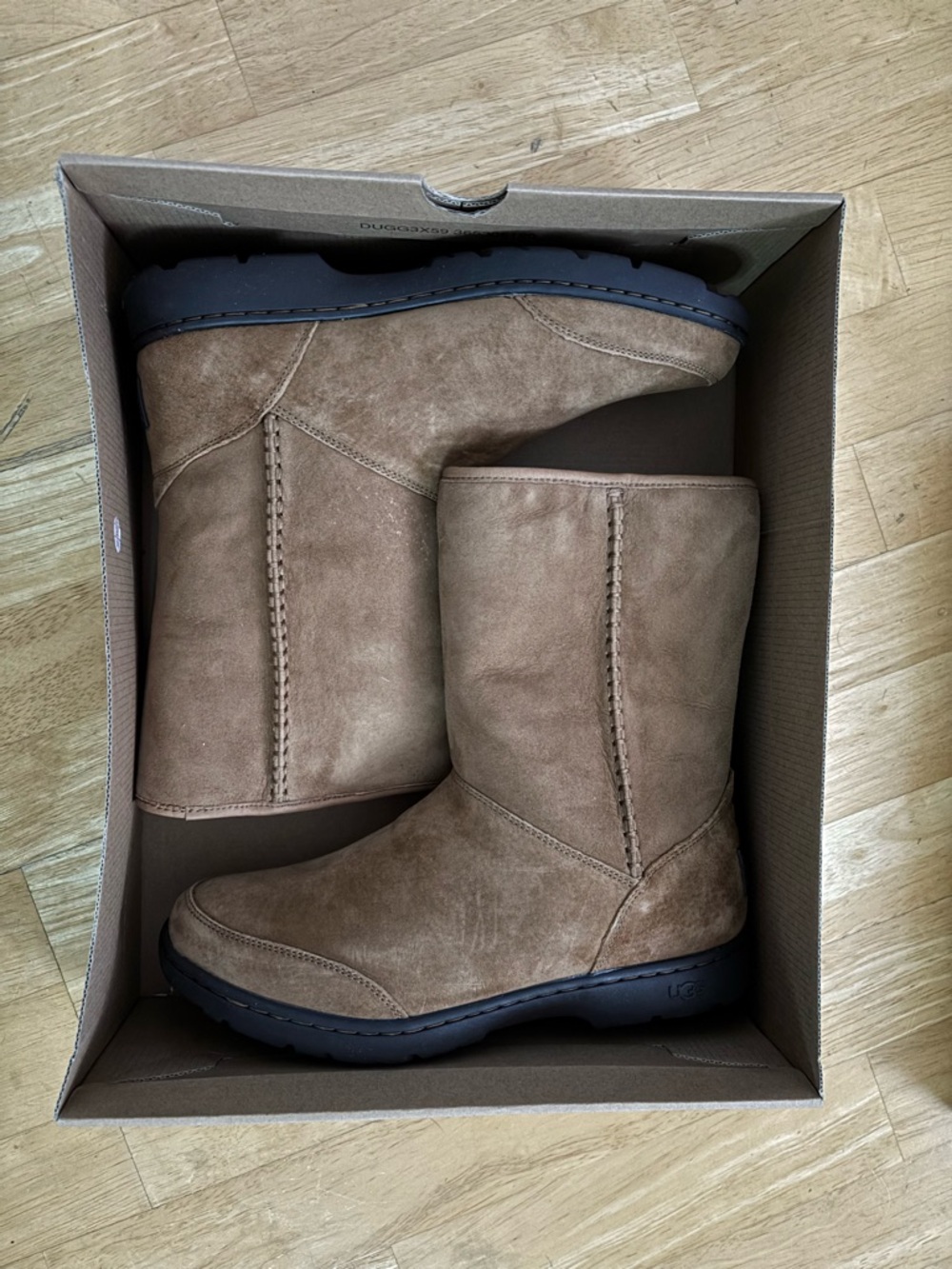 RARE Ugg W Michaela Chestnut Tan Suede Mid-Calf Boots